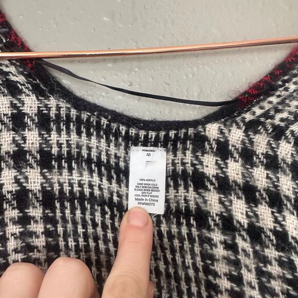 Reversible warm cozy poncho one size - Picture 3 of 5